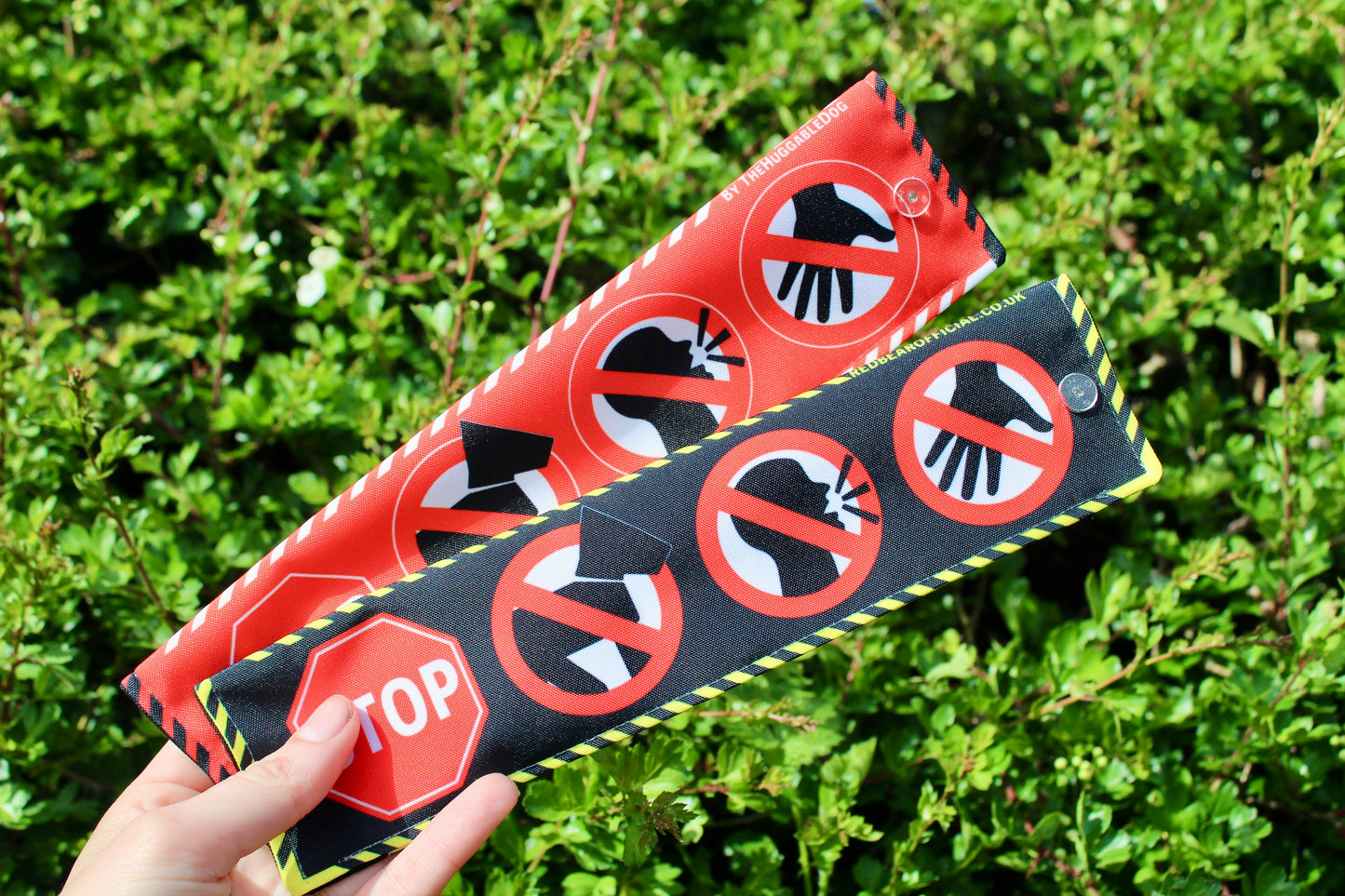 Warning | stop symbol dog lead slip | lead cover | leash slip