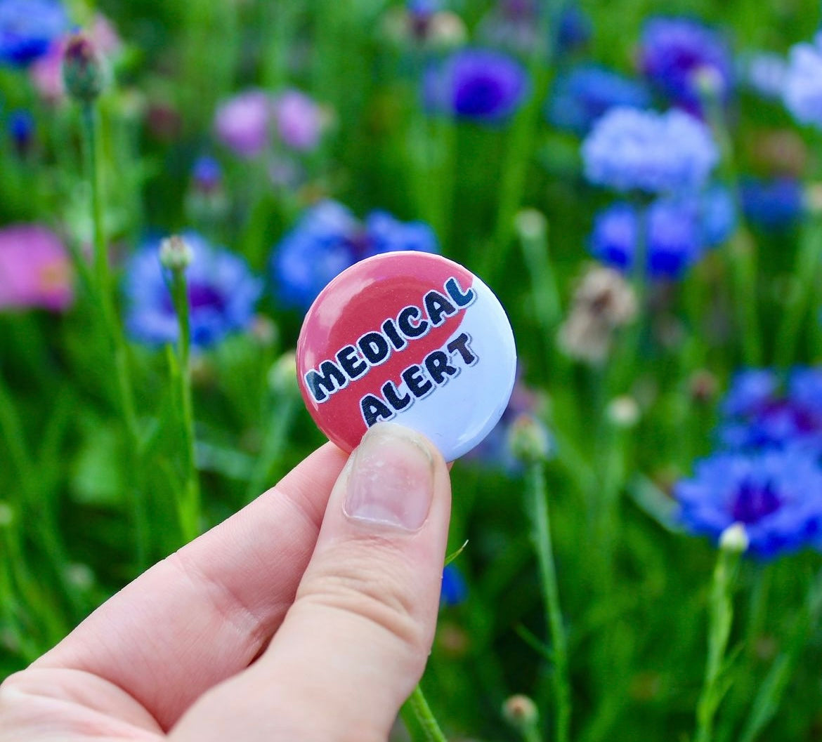 Epi-Pen/Inhaler/Medical alert/Emergency medication/Medical supplies 32mm button pin badges