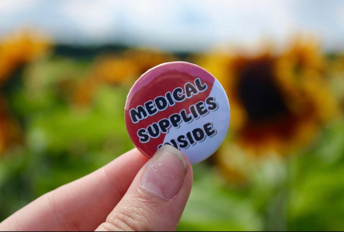 Epi-Pen/Inhaler/Medical alert/Emergency medication/Medical supplies 32mm button pin badges